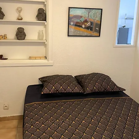 Holiday home Maison Avec Jardin *